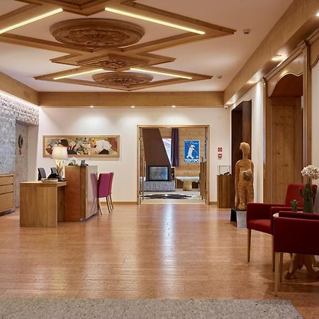 Corona Dolomites Hotel Andalo Eksteriør bilde